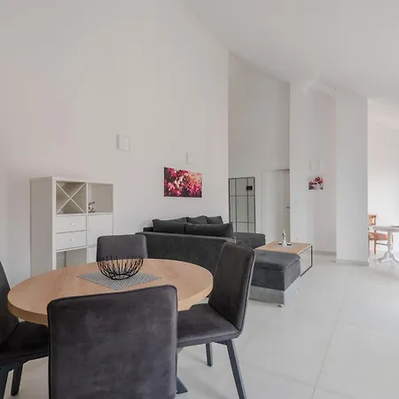 Sun N Sky Oasis I. Apartment