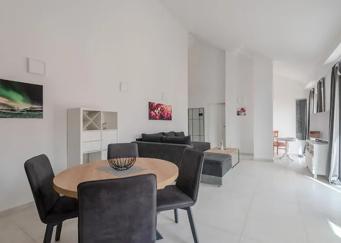 Sun N Sky Oasis I. Apartment